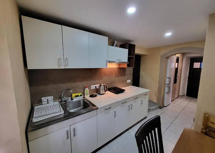 Charming Rock Daire Bled